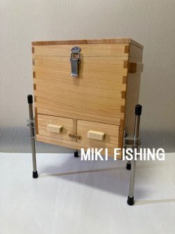 画像1: ★嗜好性アイテム！　みき釣具オリジナル（PRO GEAR）　ステンレス・クーラーBOX用取り付け脚（スタンド）（播州エビ箱やアウトドア場面など他）